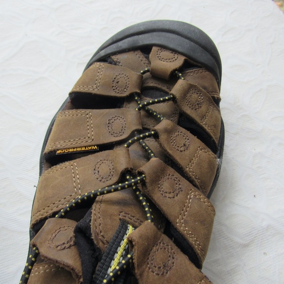 Keen Men\'s 10 M H2 Hiking Sandals Brown Closed Toe Waterproof Shoe Excellent main image 11